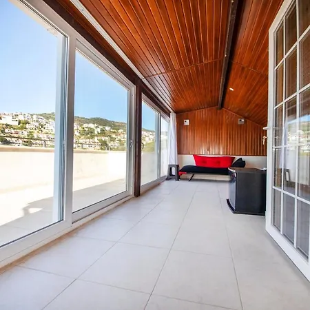Lovely With Sea View, Balcony And Terrace In Milas, Bodrum מלון 4*