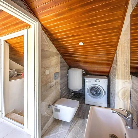 Lovely With Sea View, Balcony And Terrace In Milas, Bodrum Bogazici
